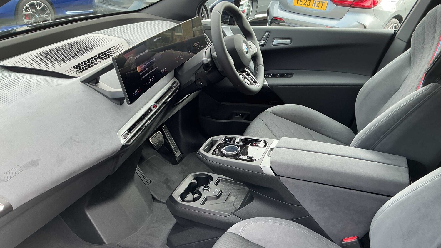 Used BMW iX 2025 for sale - 76339611: Photo 8