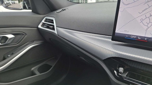 Used BMW 3 Series 2025 for sale - 75260008: Photo 17