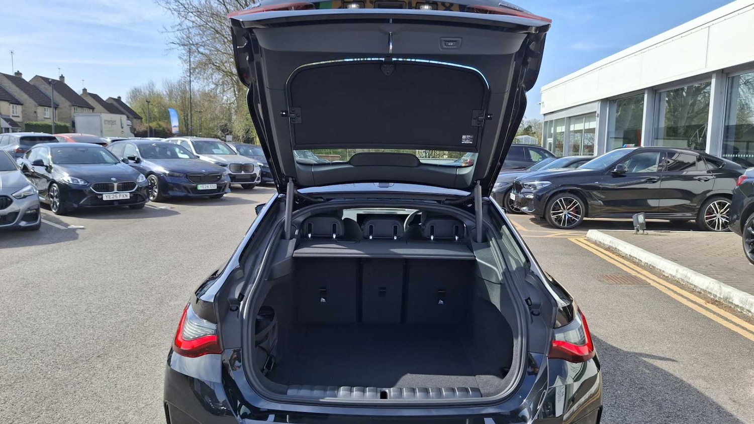 Used BMW i4 for sale - 77308461: Photo 31