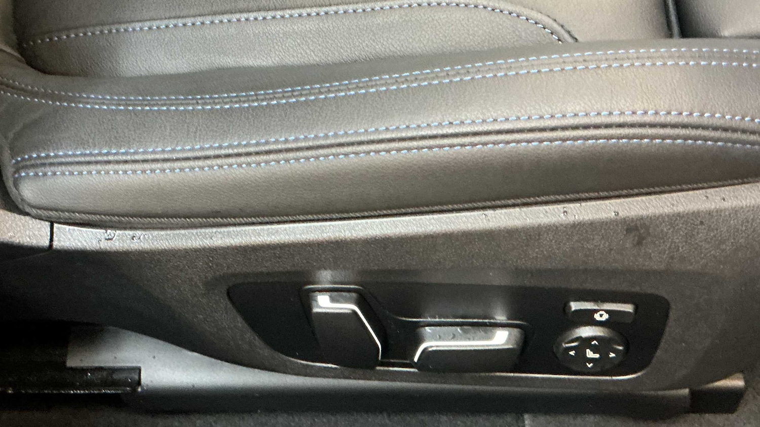 Used BMW i4 2025 for sale - 76955252: Photo 16