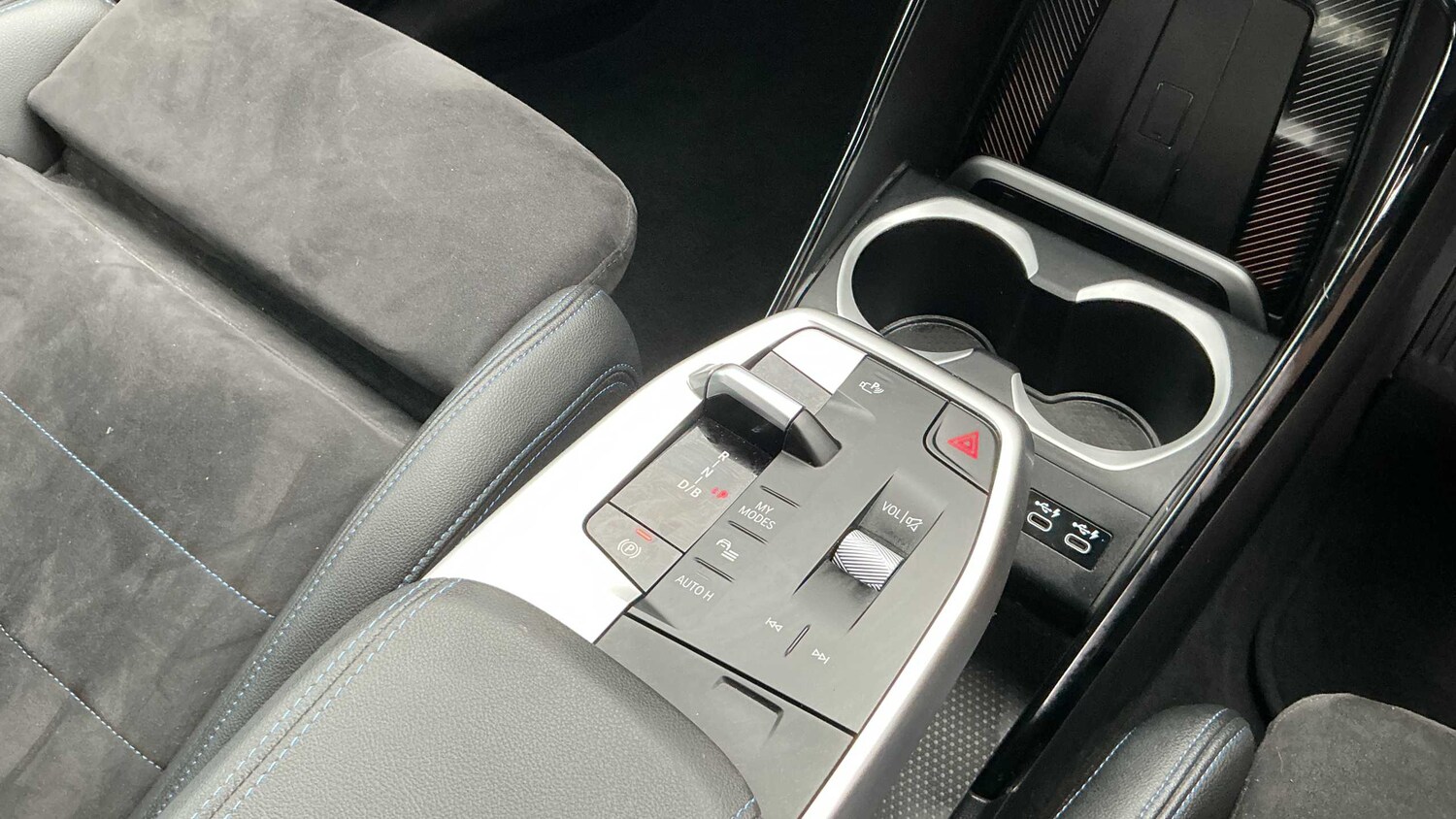 Used BMW iX1 2023 for sale - 78187935: Photo 10