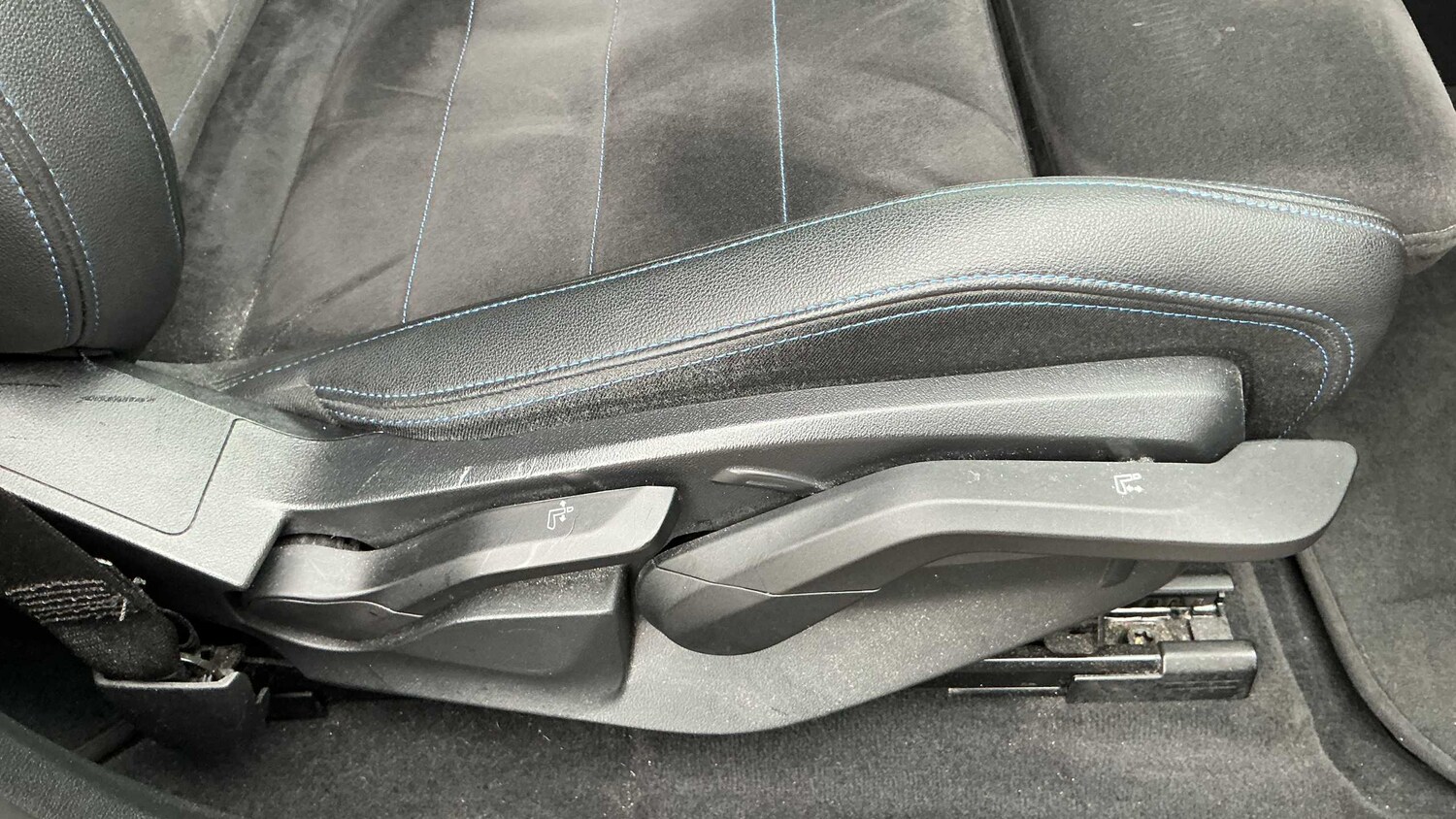 Used BMW iX1 2023 for sale - 78187935: Photo 24