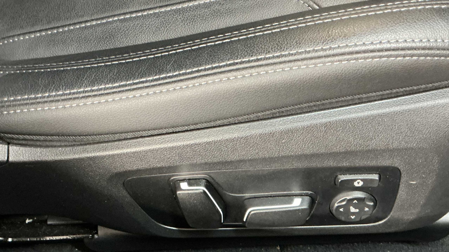 Used BMW i4 2023 for sale - 77772373: Photo 13