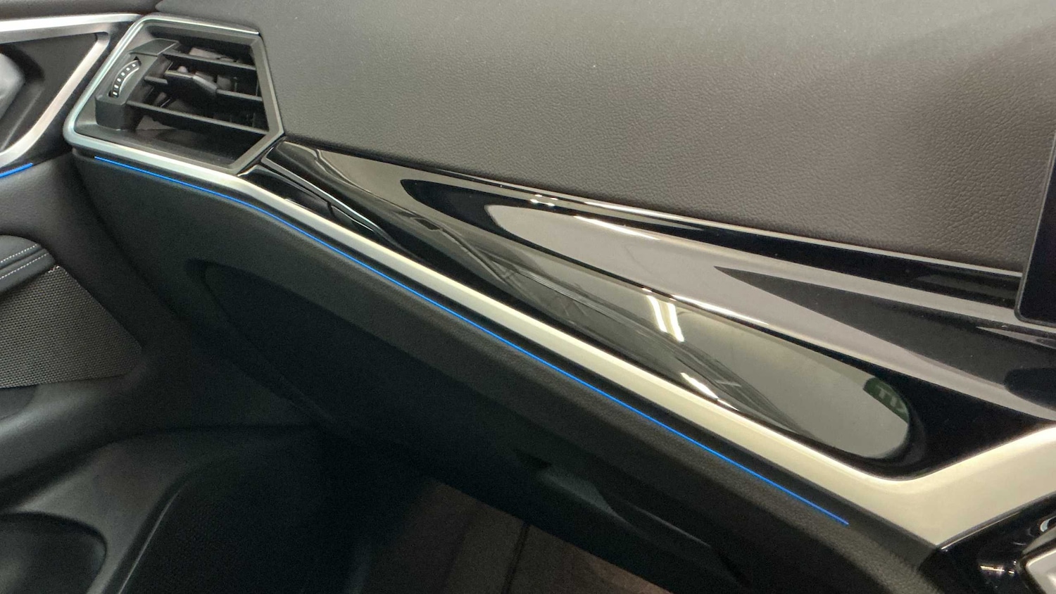 Used BMW i4 2023 for sale - 77772373: Photo 28