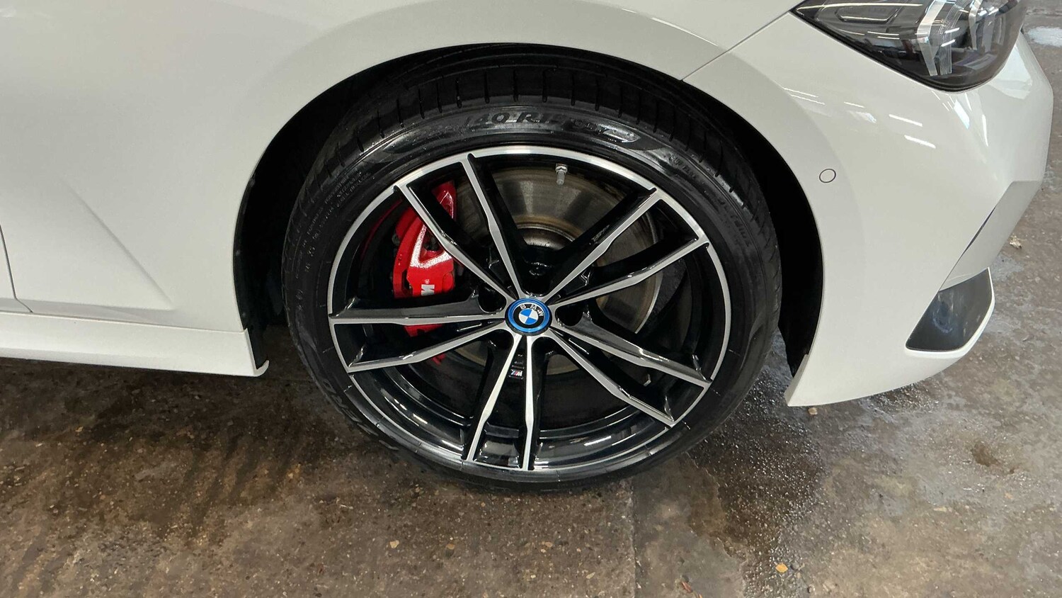 Used BMW 3 Series 2024 for sale - 77960859: Photo 11