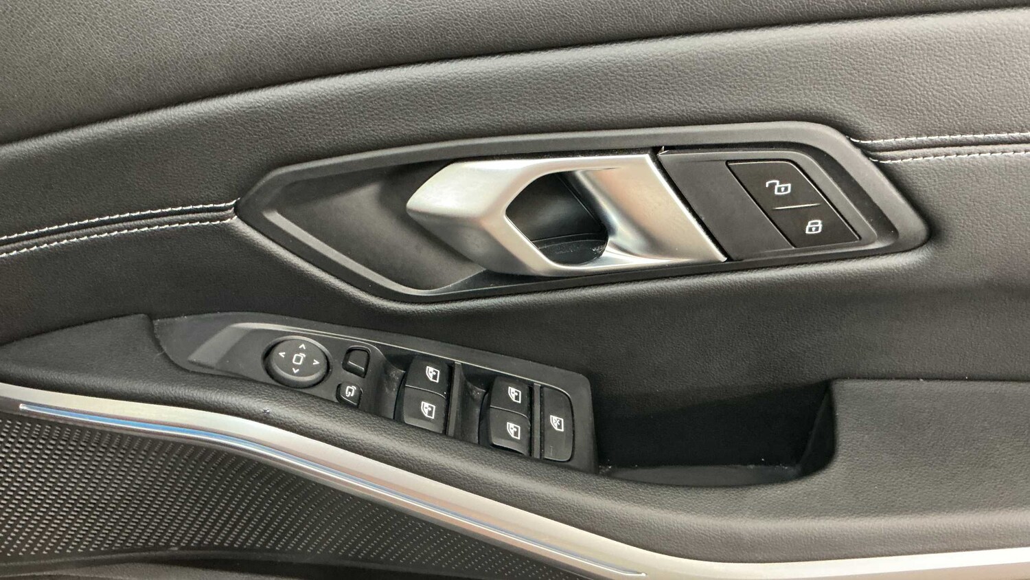 Used BMW 3 Series 2024 for sale - 77960859: Photo 28