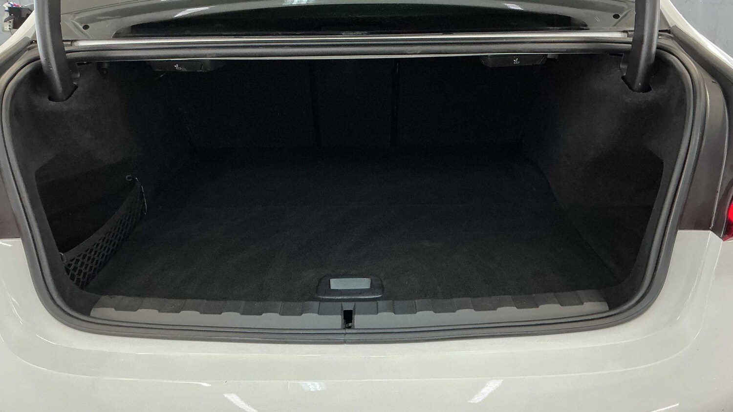 Used BMW 3 Series 2024 for sale - 77960859: Photo 30