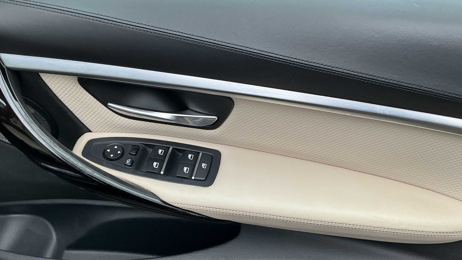 Used BMW 3 Series 2016 for sale - 77943053: Photo 29