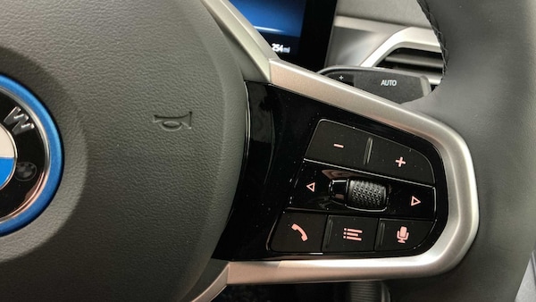 Used BMW i4 2025 for sale - 76339560: Photo 17