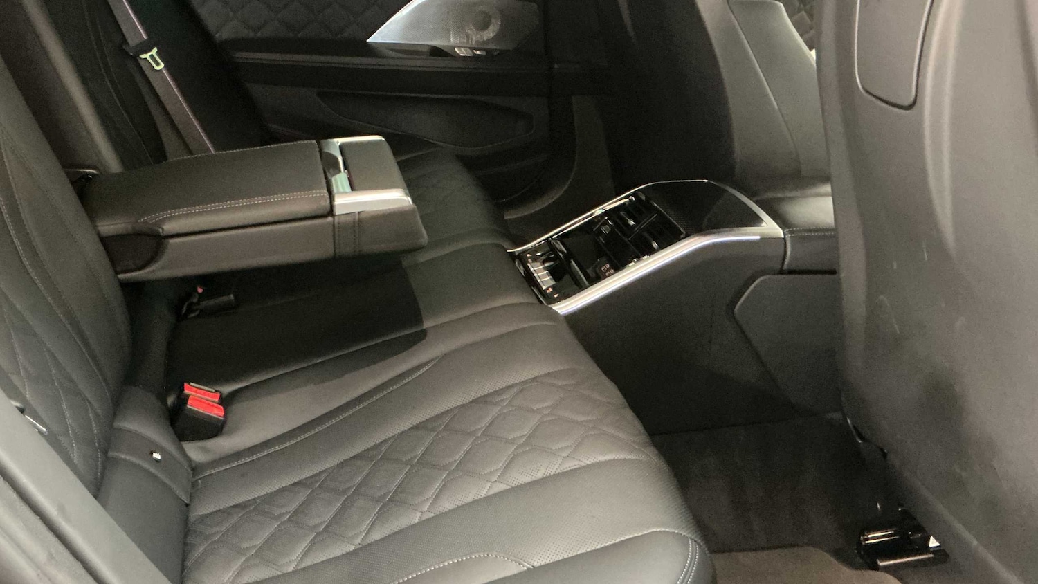 Used BMW M8 2025 for sale - 76587732: Photo 24