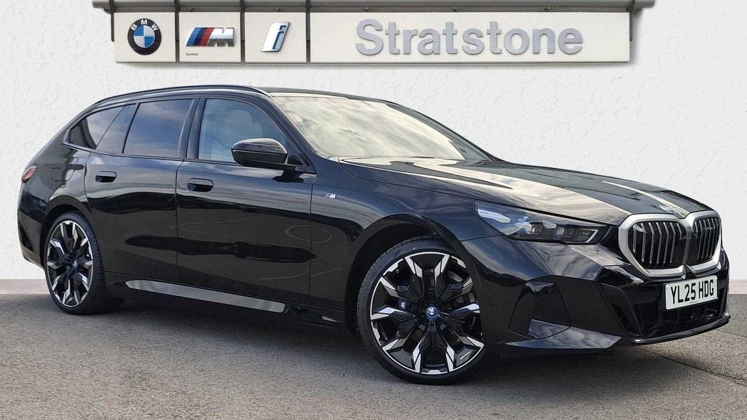 Used BMW 5 Series 2025 for sale - 76362556: Photo 1
