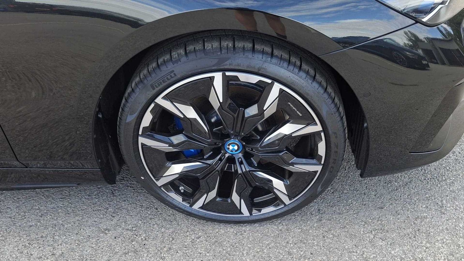 Used BMW 5 Series 2025 for sale - 76362556: Photo 11