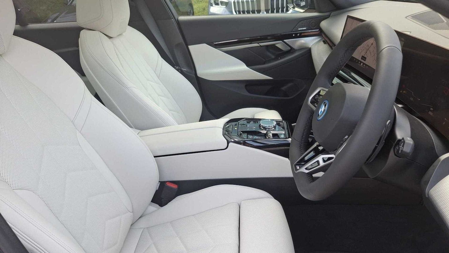 Used BMW 5 Series 2025 for sale - 76362556: Photo 22