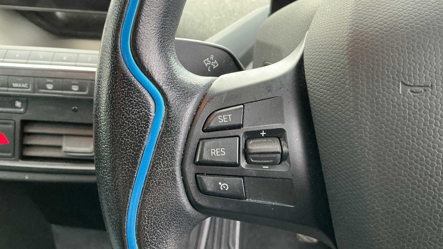 Used BMW i3 2020 for sale - 76475858: Photo 26