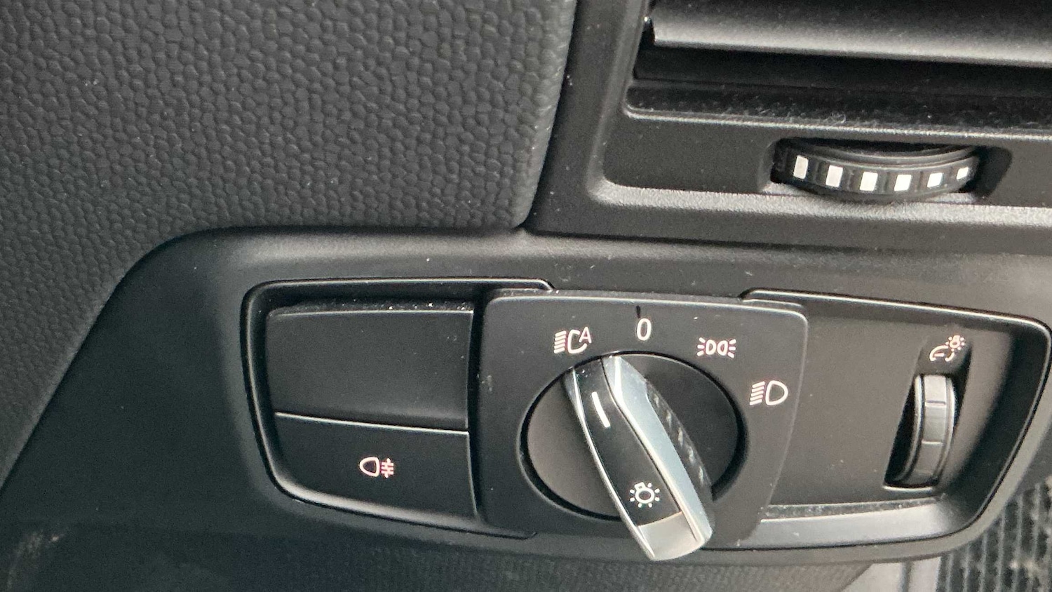 Used BMW i3 2020 for sale - 76475858: Photo 28