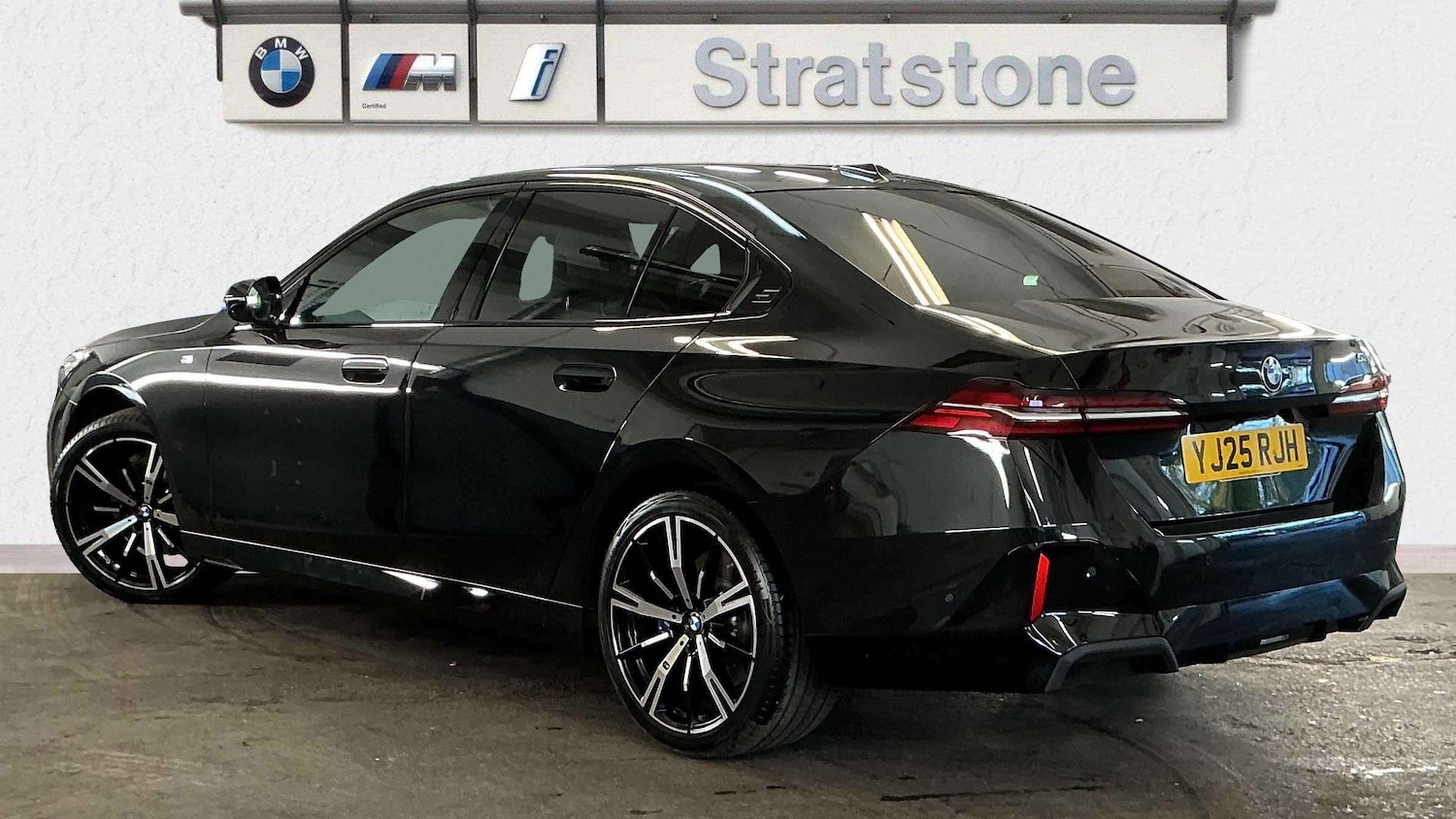 Used BMW 5 Series 2025 for sale - 76401409: Photo 2