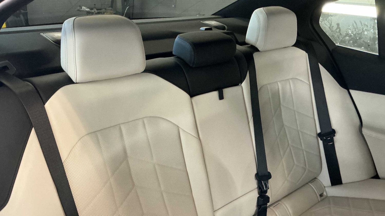 Used BMW 5 Series 2025 for sale - 76401409: Photo 21