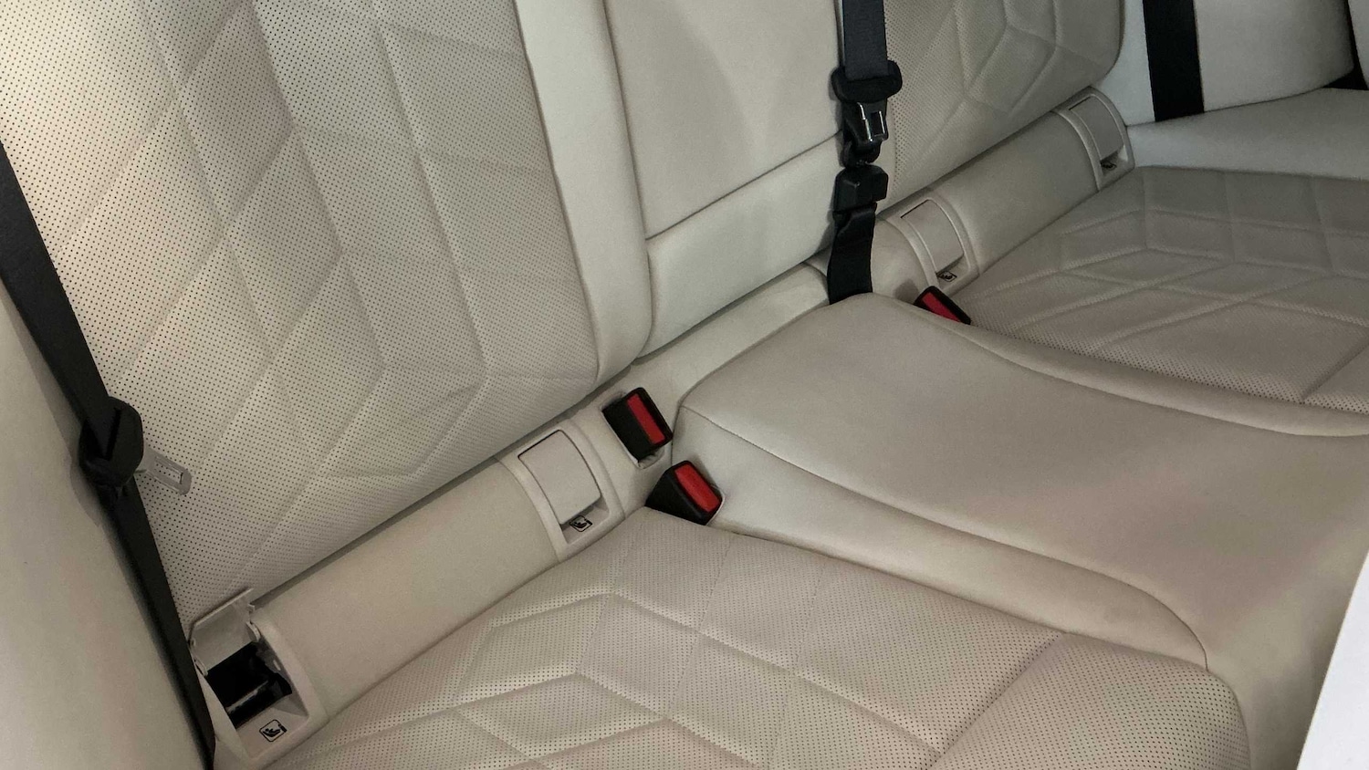 Used BMW 5 Series 2025 for sale - 76401409: Photo 23