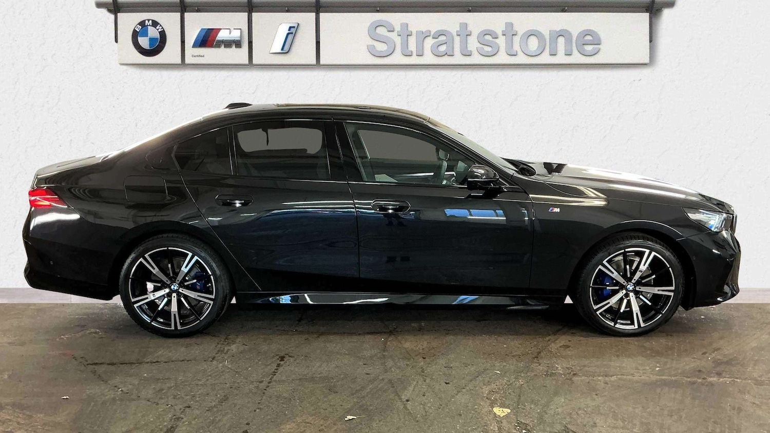 Used BMW 5 Series 2025 for sale - 76401409: Photo 3