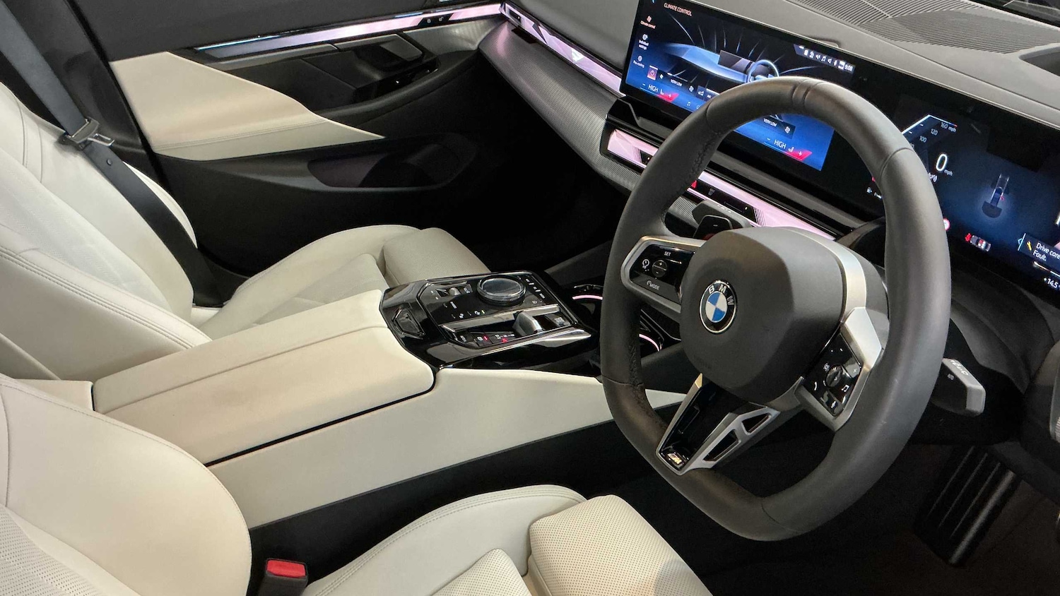 Used BMW 5 Series 2025 for sale - 76401409: Photo 5