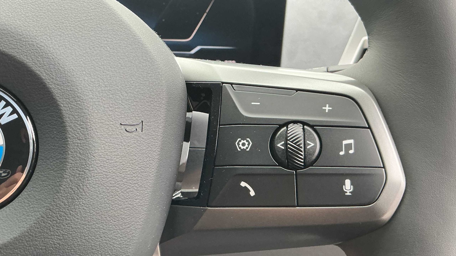 Used BMW iX 2025 for sale - 76339527: Photo 21