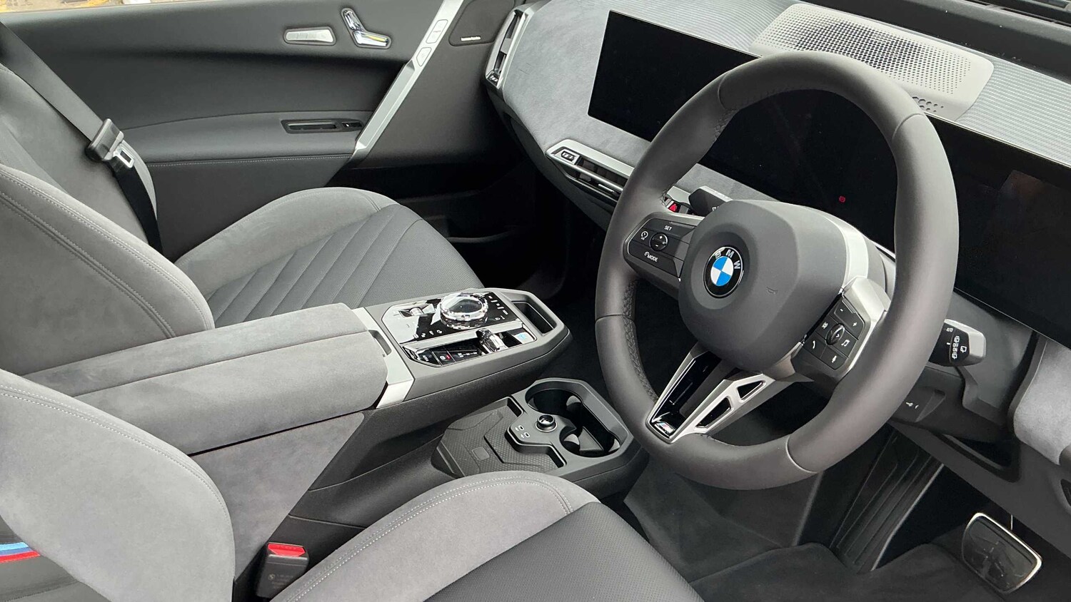 Used BMW iX 2025 for sale - 76339527: Photo 22