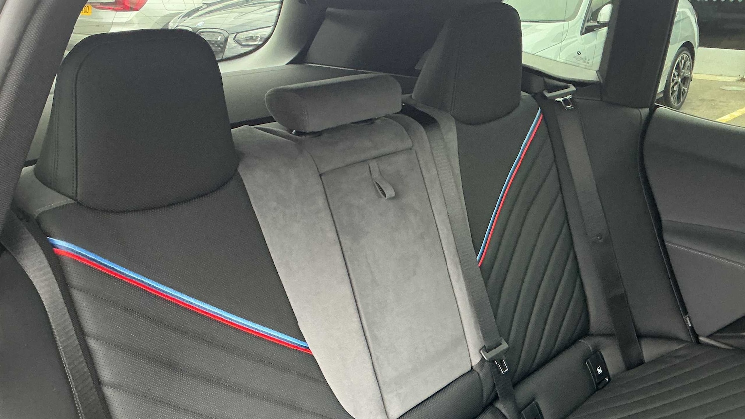 Used BMW iX 2025 for sale - 76339527: Photo 25