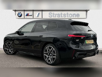 Used BMW iX 2025 for sale - 76339527: Photo 2