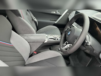 Used BMW iX 2025 for sale - 76339527: Photo 4