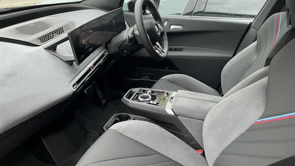 Used BMW iX 2025 for sale - 76339527: Photo 7
