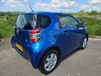 Used Toyota IQ 2011 for sale - 74606007: Photo