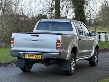 Used Toyota Hilux 2009 for sale - 79234897: Photo