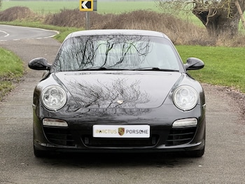 Used Porsche 911 2010 for sale - 79234930: Photo