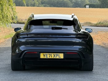 Used Porsche Taycan 2021 for sale - 79649611: Photo