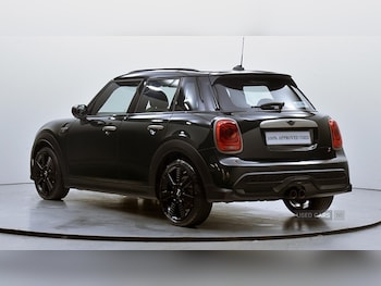 Used MINI Hatch 2022 for sale - 77345901: Photo