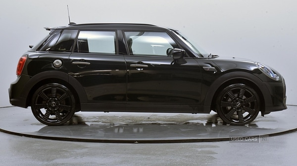 Used MINI Hatch 2022 for sale - 77345901: Photo 3