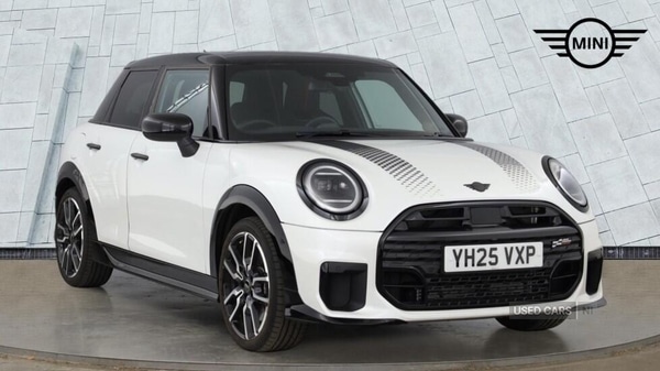Used MINI Cooper 2025 for sale - 76659481: Photo 1