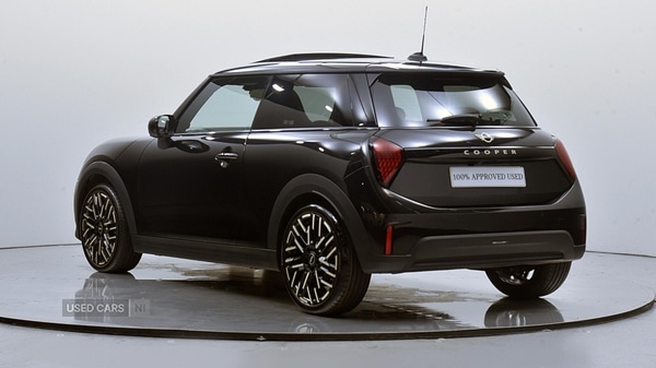 Used MINI Hatch 2024 for sale - 77315613: Photo 2