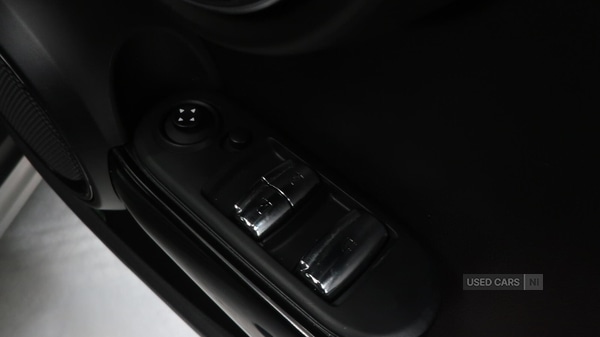 Used MINI Convertible 2019 for sale - 77009398: Photo 18