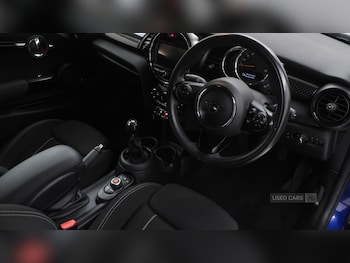 Used MINI Convertible 2019 for sale - 77009398: Photo