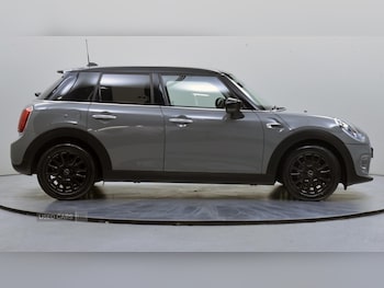 Used MINI Hatch 2020 for sale - 76399619: Photo
