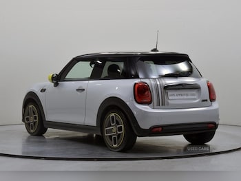 Used MINI Hatch 2021 for sale - 75521043: Photo