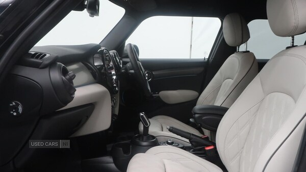 Used MINI Hatch 2023 for sale - 77238793: Photo 8