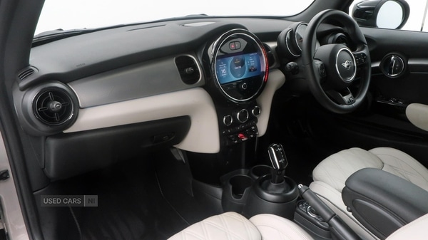 Used MINI Convertible 2023 for sale - 77244234: Photo 12