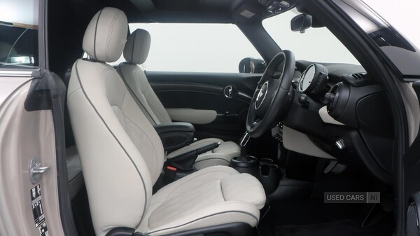 Used MINI Convertible 2023 for sale - 77244234: Photo 16