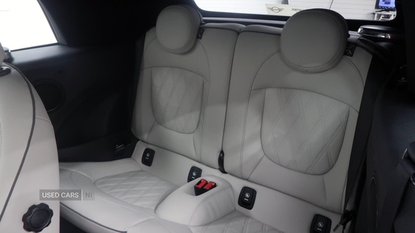 Used MINI Convertible 2023 for sale - 77244234: Photo 18