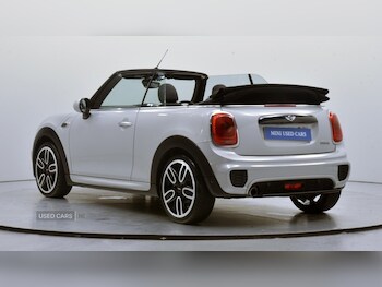 Used MINI Convertible 2017 for sale - 76998383: Photo