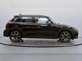 Used MINI Hatch 2023 for sale - 77017381: Photo