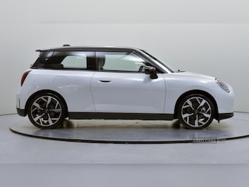Used MINI Cooper 2025 for sale - 77008993: Photo