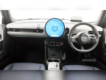 Used MINI Hatch 2024 for sale - 77840363: Photo